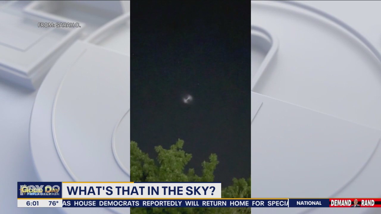 ¿Qué fue visto en los cielos sobre el área de Filadelfia durante la noche del martes?