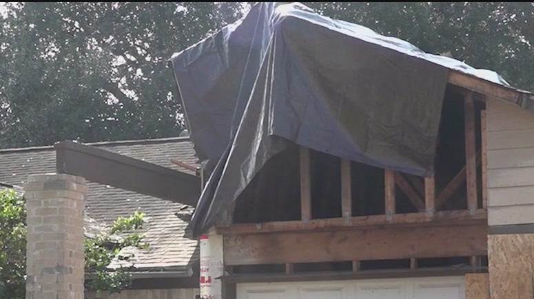 Texas tornadoes: Cleanup begins