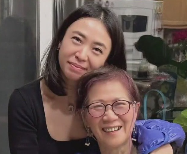 Mother and daughter killed in Walnut Creek are mourned as focus turns to twin 8-year-old girls left behind