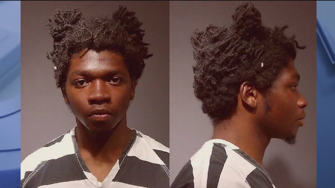 19-year-old accused in fatal stabbing