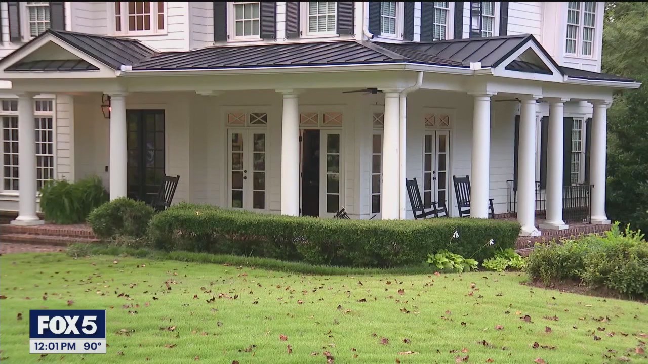 Car hits Brookhaven home during chase