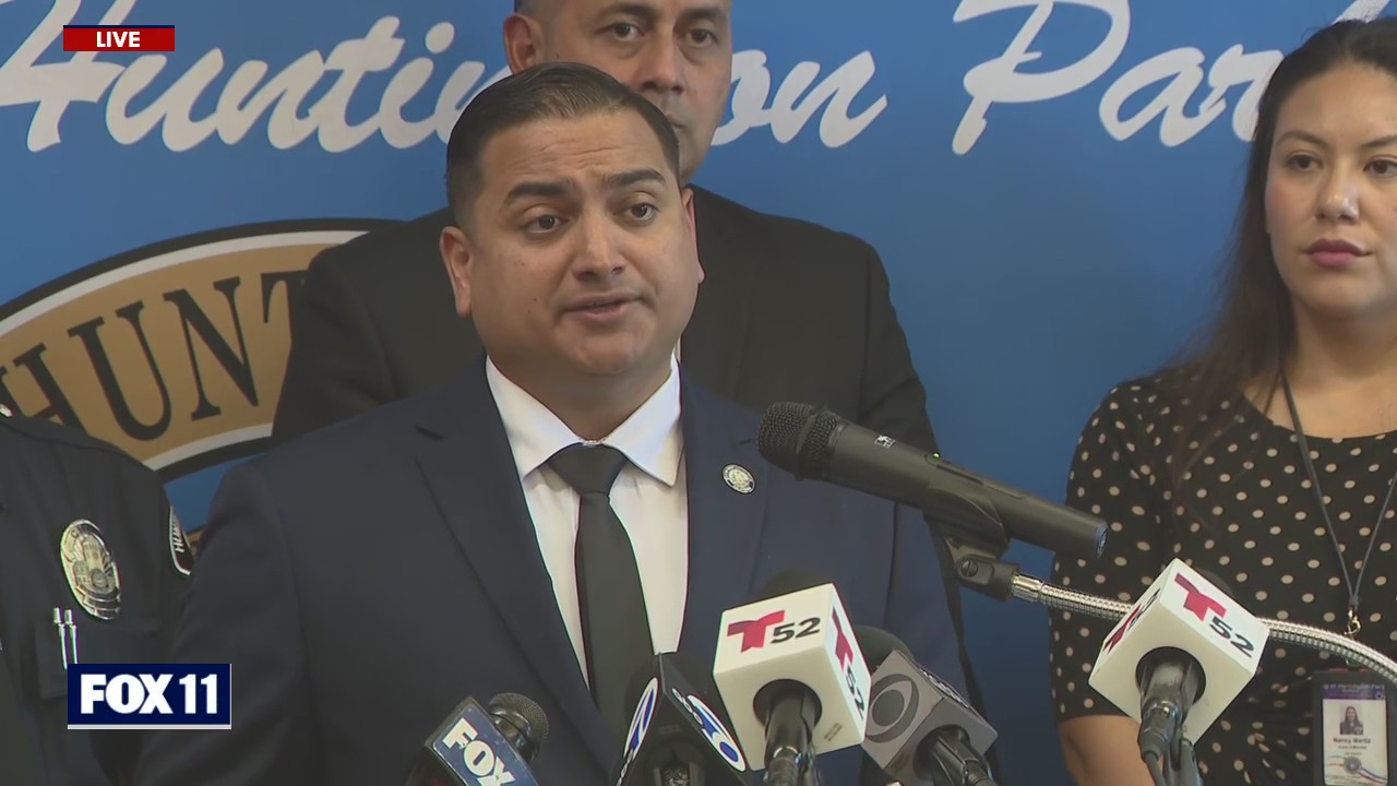 'Who ARE These People?': Mayor demands answers from masked agents