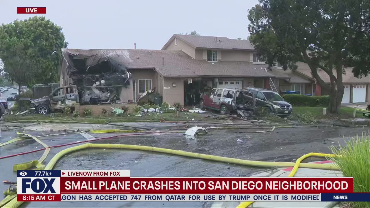 Small plane crashes into San Diego neighborhood
