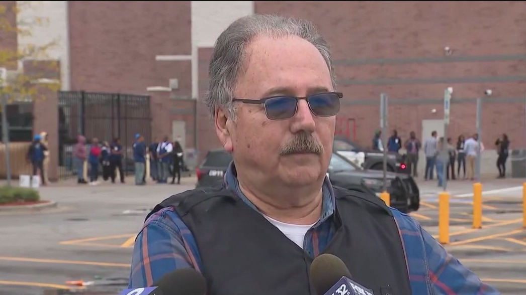 Police: Shooter in custody after gunfire inside and outside Evergreen Park Walmart