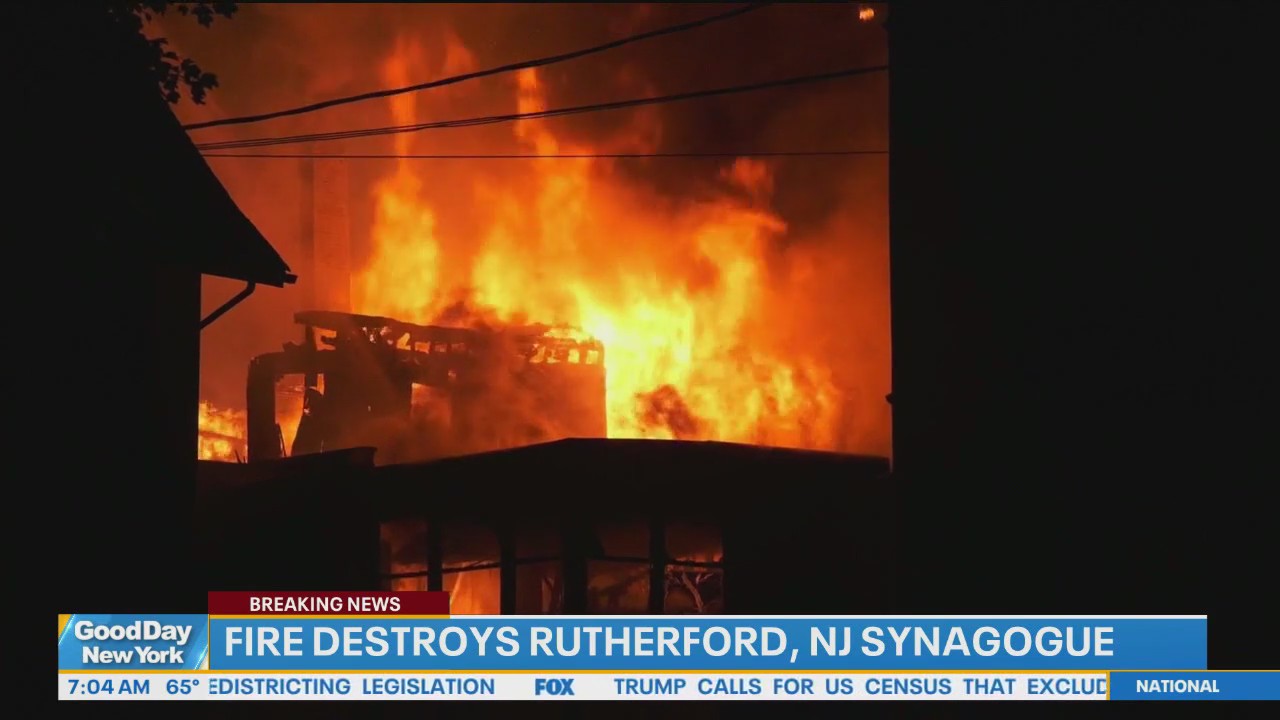 El fuego estalla en la sinagoga de NJ, la familia del rabino en el interior