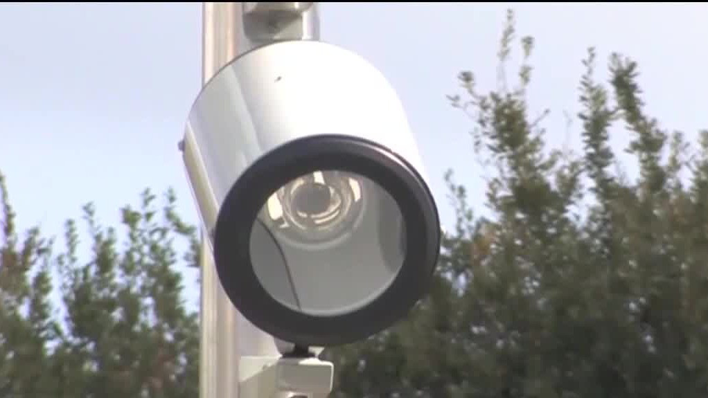 Adding more red light cameras to Orlando