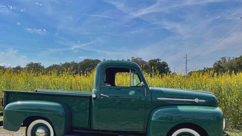 1952 Ford F1 pickup