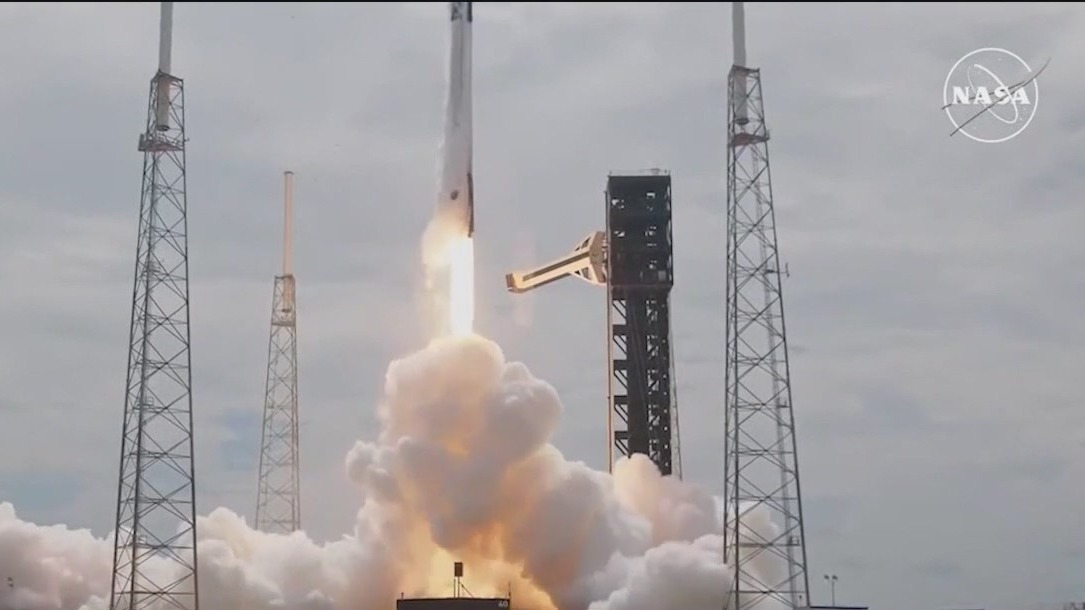 NASA preparing for possible spending cuts, layoffs