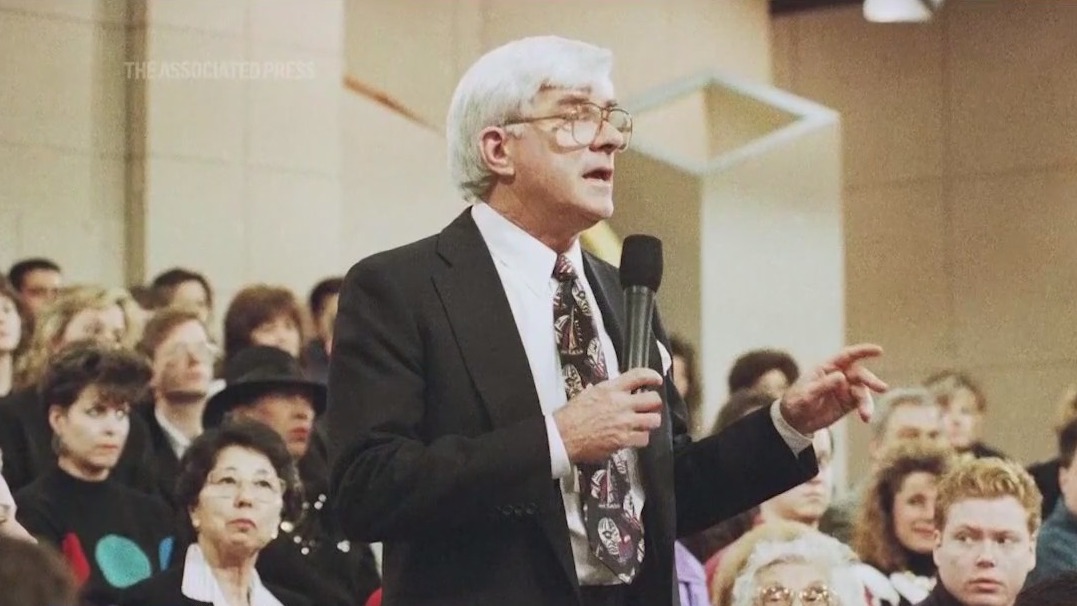 Phil Donahue dies at 88