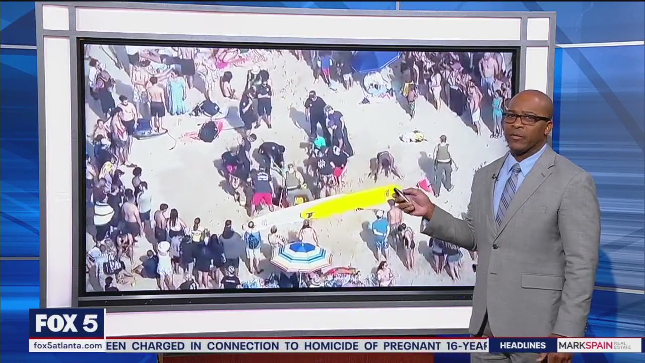 Teen rescued from collapsed sand hole