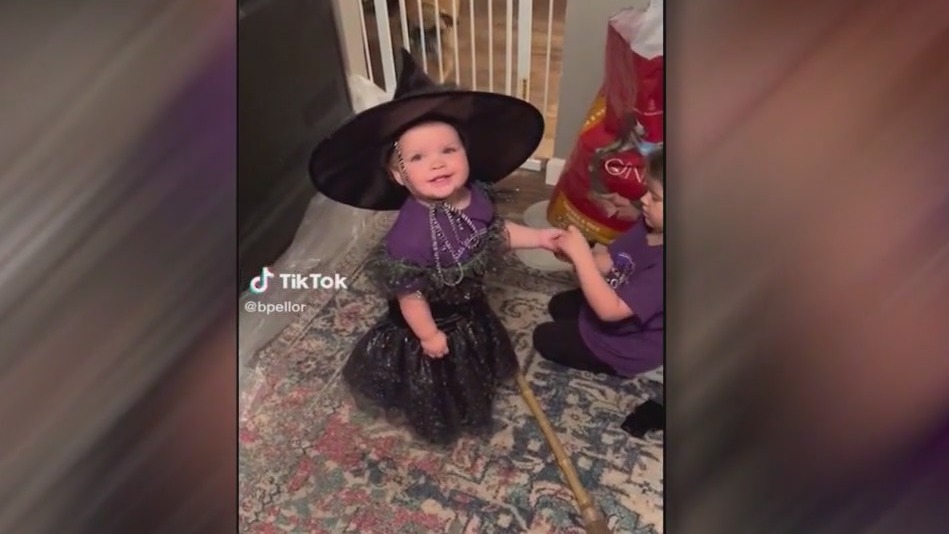 Toddler mispronounces Halloween costume
