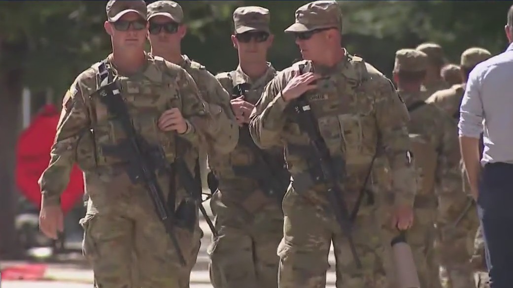 Trump threatens to send federal agents to Chicago