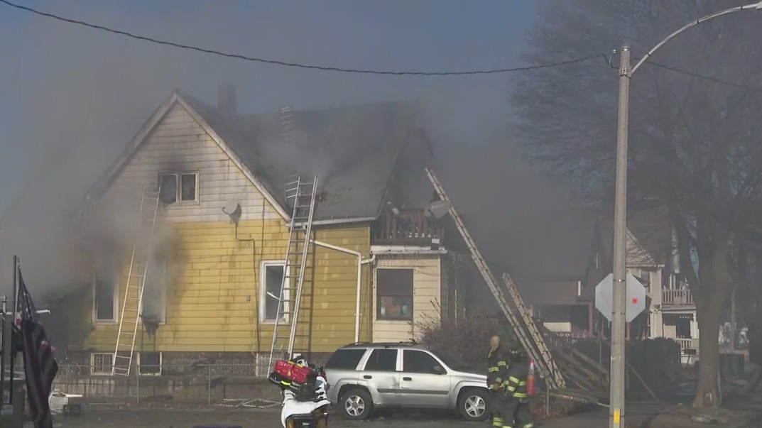 Milwaukee house fire near 28th and Hadley