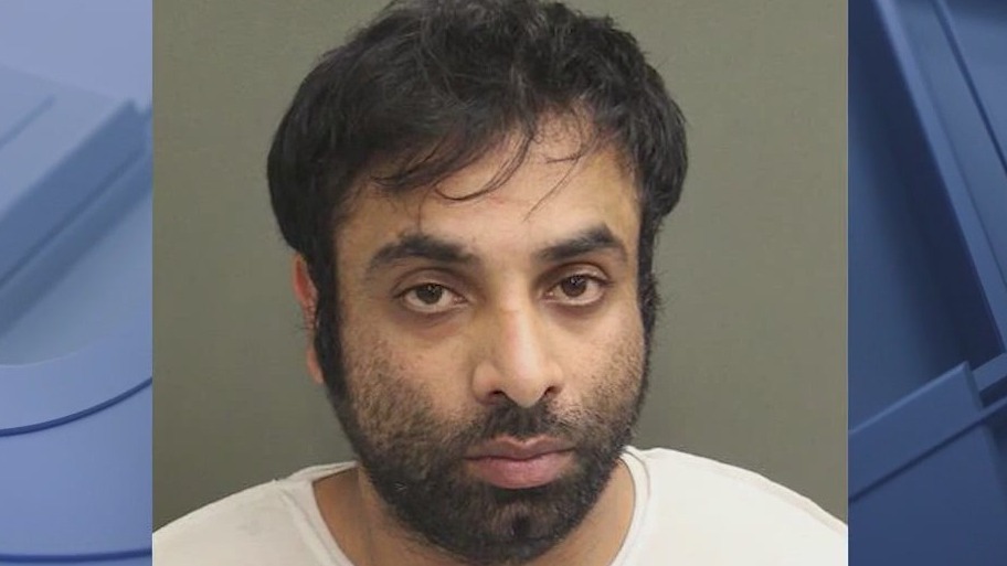 Woman injured chasing alleged purse snatcher