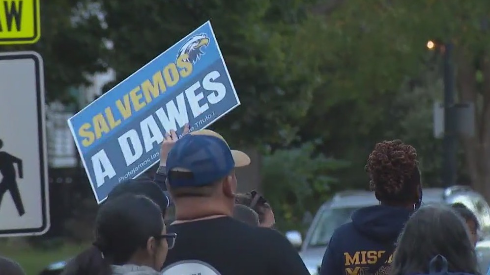 Evanston-Skokie School District weighs closure of 3 schools to save $11M