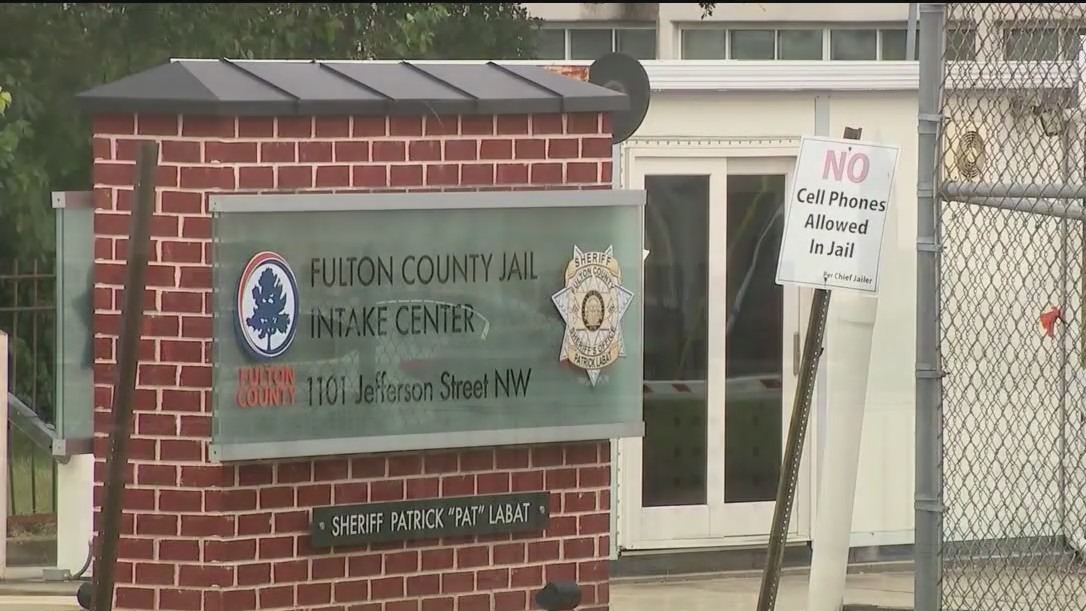 Fulton sheriff: County putting 'band aid' on jail