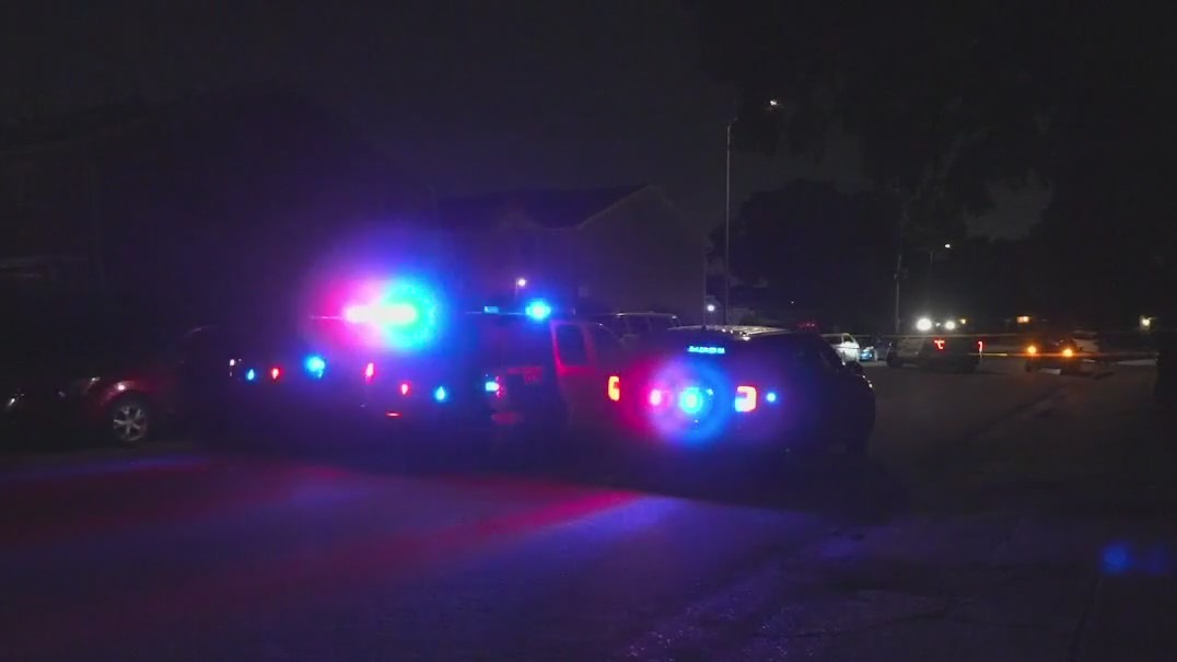 Southeast Houston: Toddler fatally struck by adult sibling's vehicle, police say