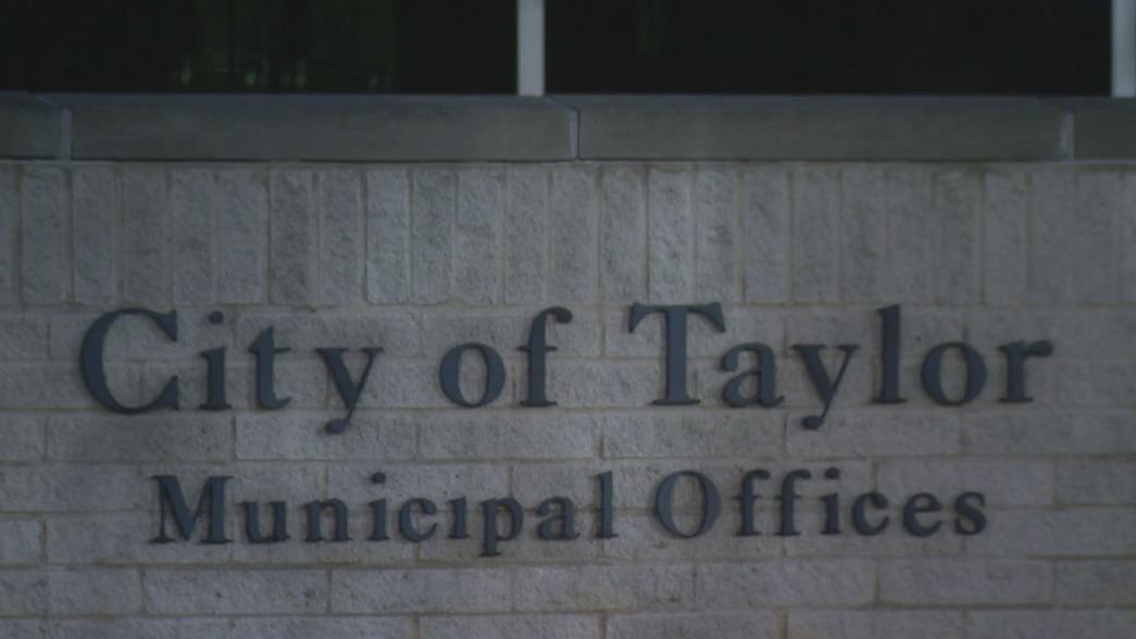 Candidate for city treasurer receives threatening voicemails