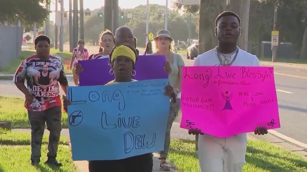 Vigil held for victims of gun violence