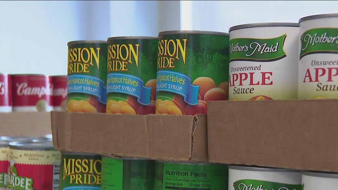 Student-run pantry helps Port Richmond community