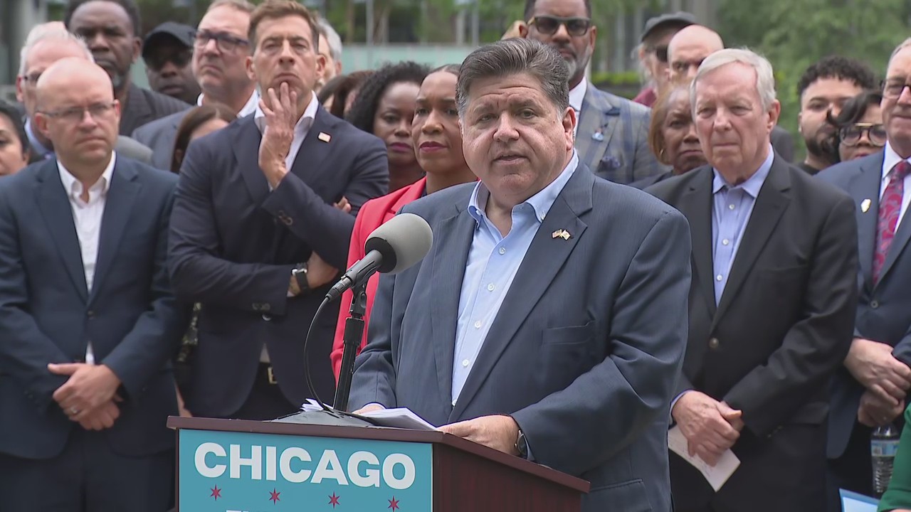 Gov. Pritzker, Mayor Johnson respond to Trump’s threat to send troops to Chicago
