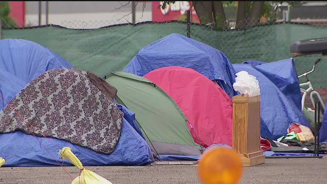 Minneapolis considering legal action against homeless encampment