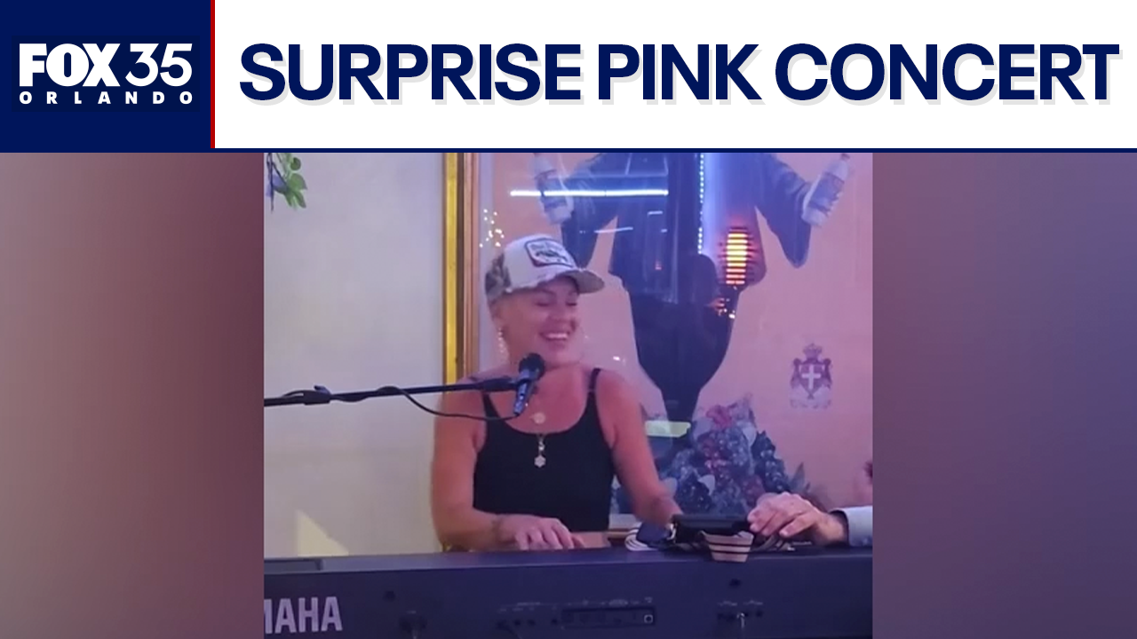 Suprise Pink concert at Sarasota restaurant