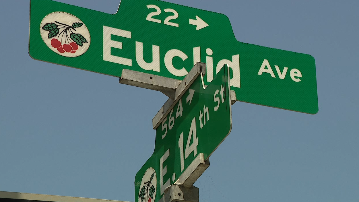 Man shot dead while walking dog in San Leandro