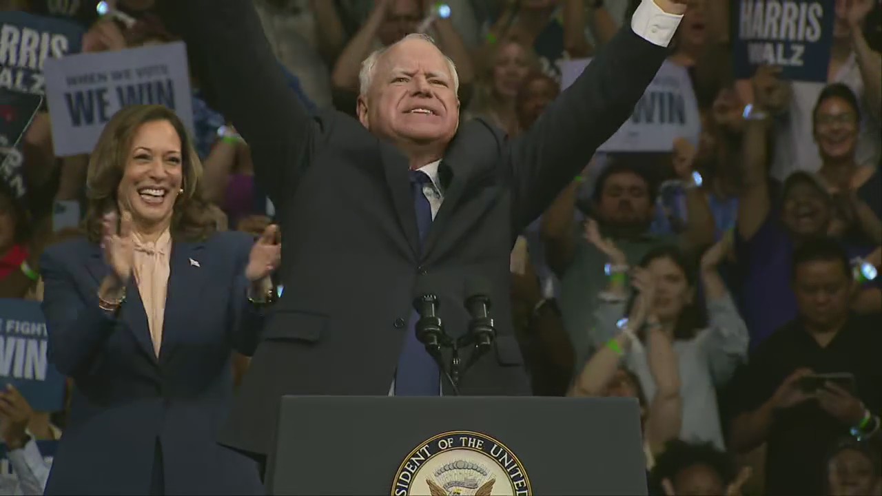 FULL SPEECH: Harris, Walz pump up Philadelphia crowd in 1st appearance together