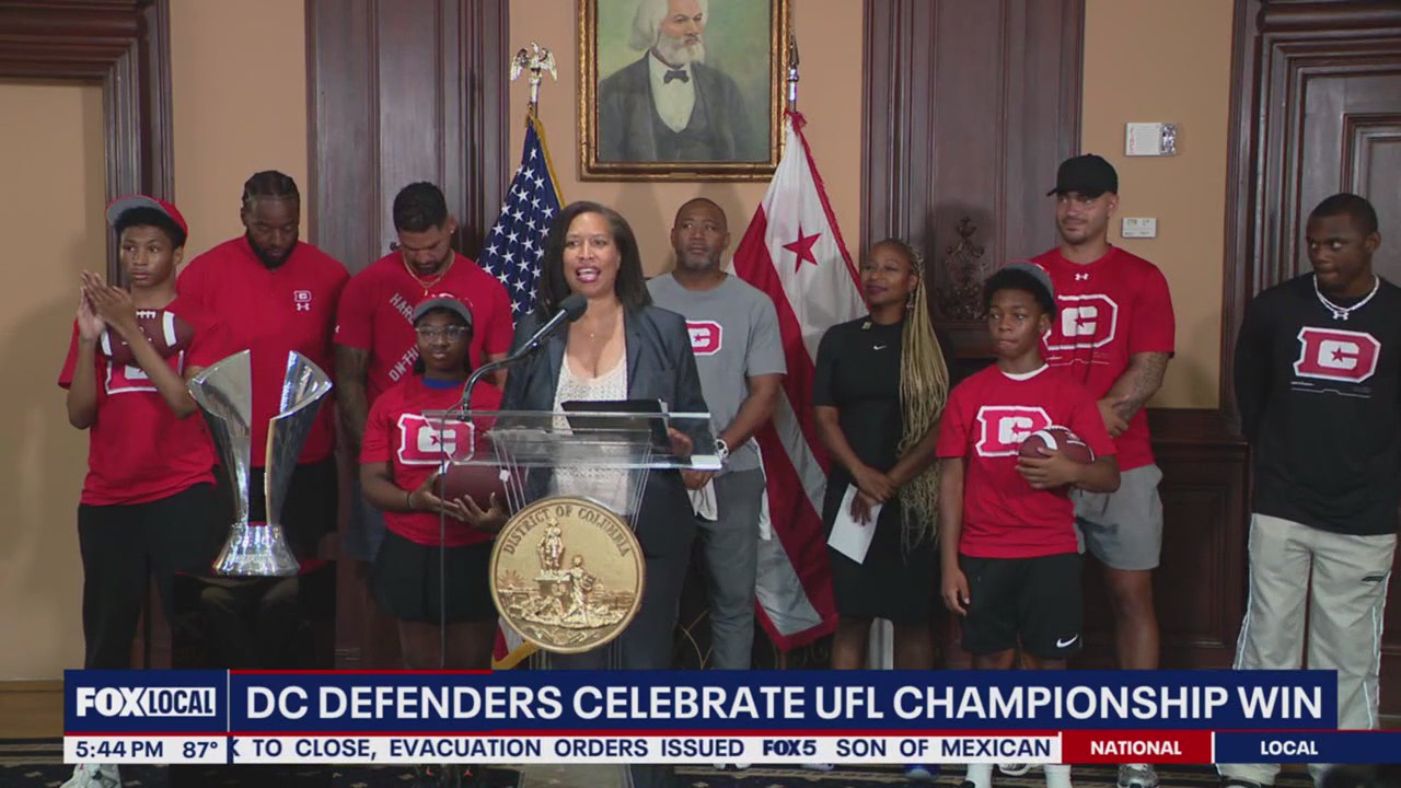 DC Defenders celebrate UFL Championship win