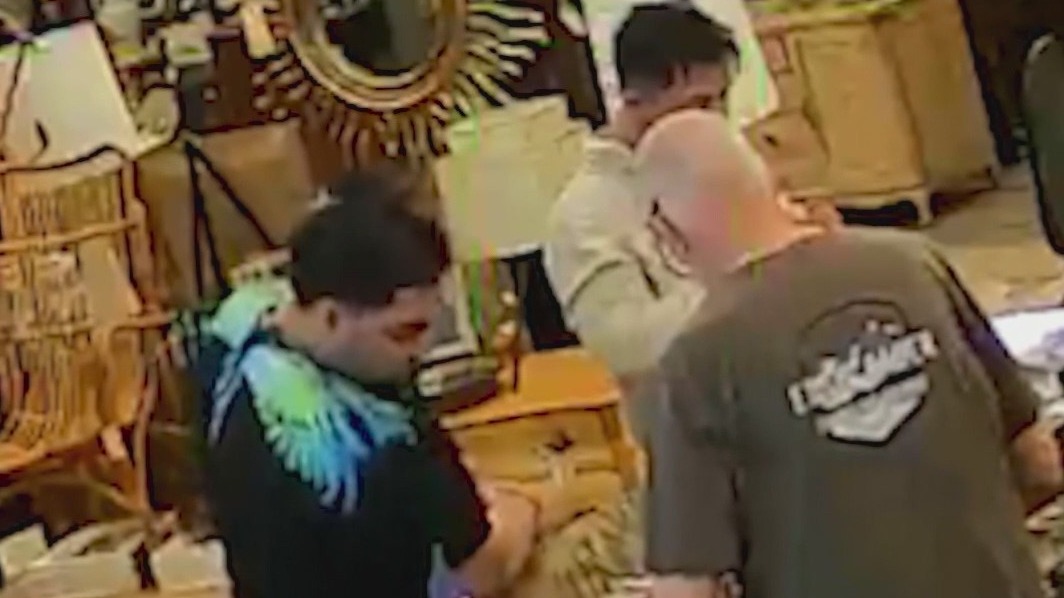 Vintage jewelry stolen from Alpharetta antique store