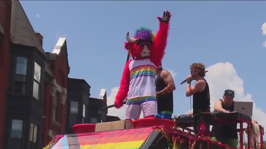 Thousands celebrate 2025 Chicago Pride Parade