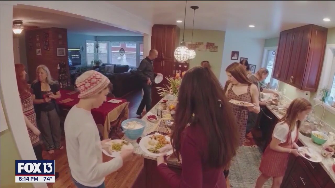 Avoiding politics over Thanksgiving dinner