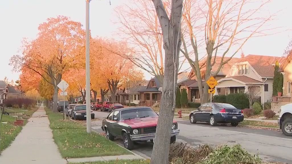 Mail carriers robbed, 2 of 4 men sentenced