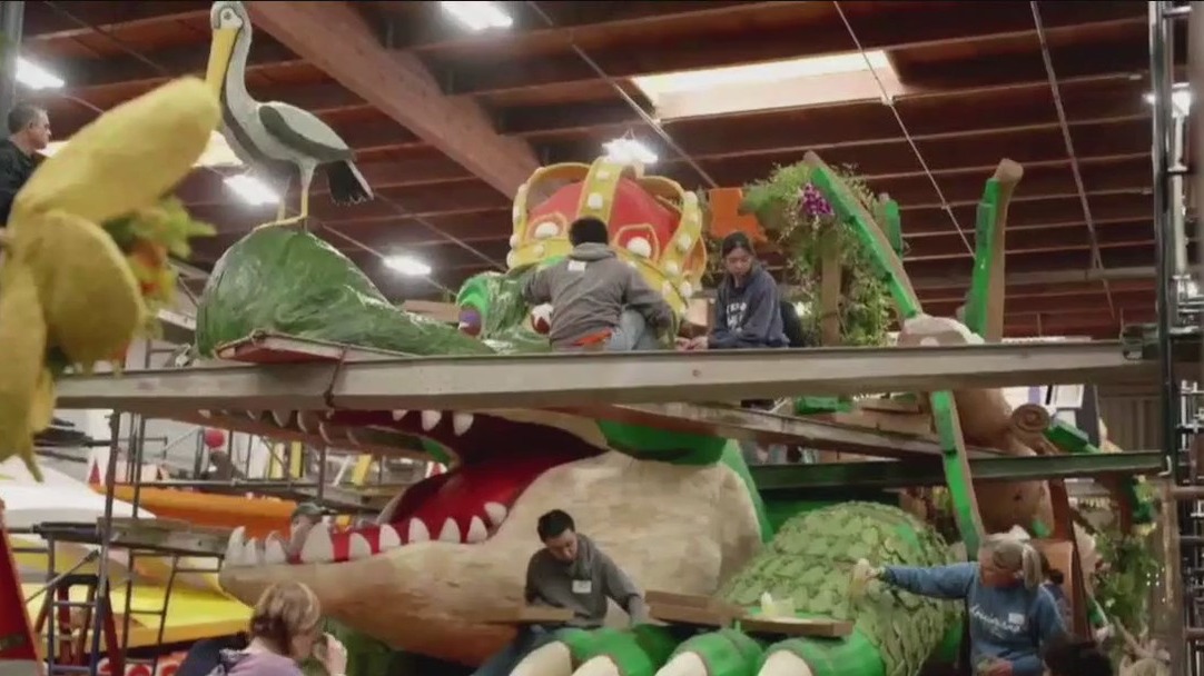 Louisiana Saturday Night float in Parade of Roses