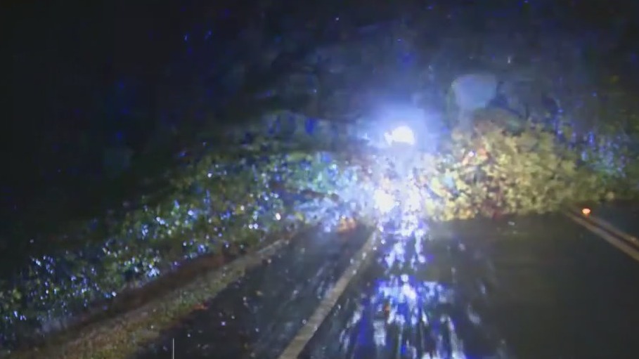 Rain, wind causing messy commute across North Georgia