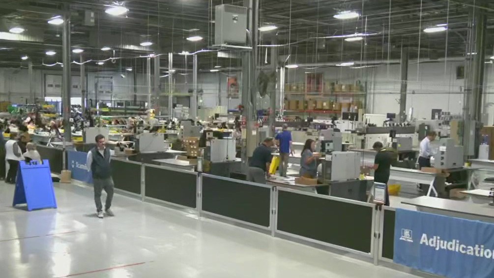 Philadelphia starts counting ballots