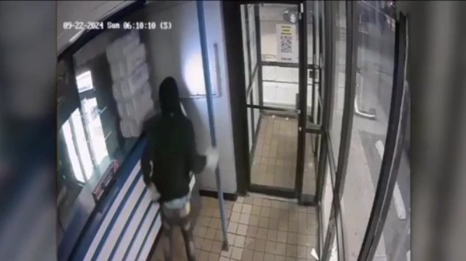 Alert issued to West Side business owners after attempted robberies