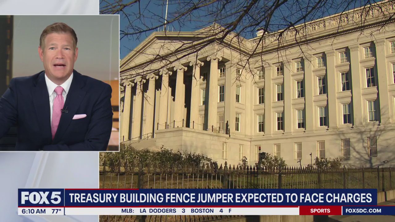 Person apprehended after scaling US Treasury fence: Secret Service