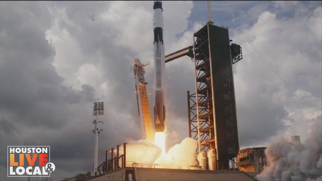 Texas redistricting hearing, SpaceX launch, back to school and more | Houston Live & Local