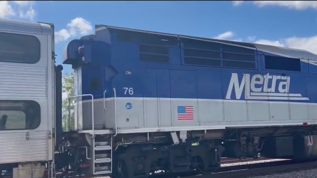 Metra glitch stops trains citywide