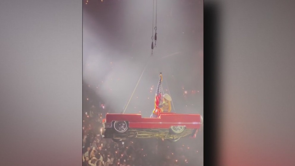 Beyoncé's first Houston 'Cowboy Carter' show paused due to mid-air malfunction