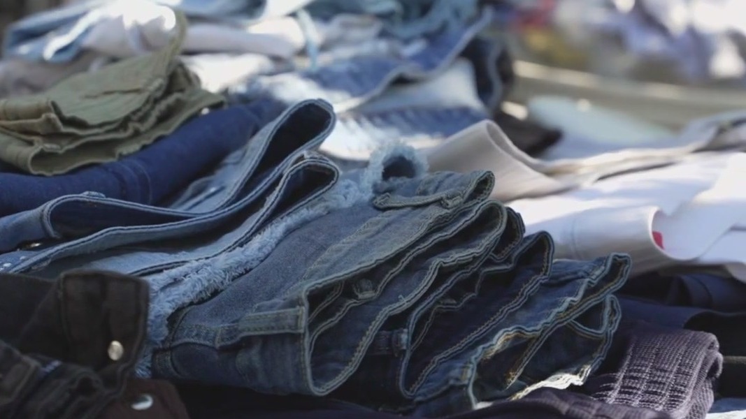 Clothing swap helping organization
