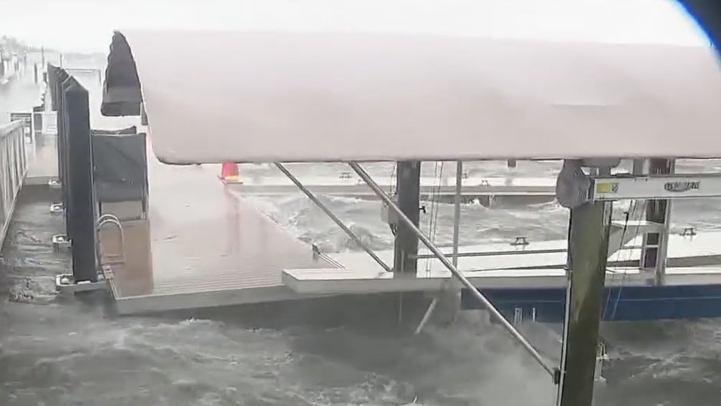 Intense waves at Bradenton Beach