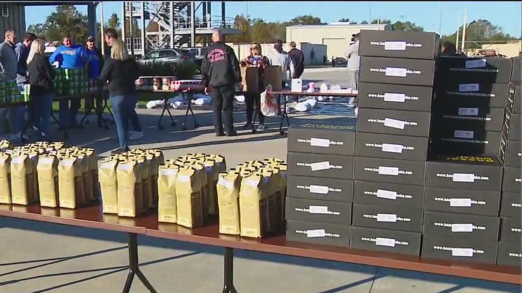 Bucs legend’s nonprofit feeding first responders