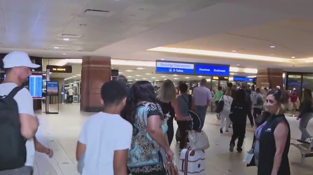 A/C trouble at Phoenix Sky Harbor Airport