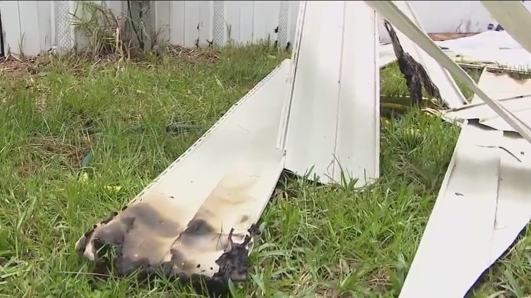 'Boom, boom!' | Lightning hits tree, sparks house fire