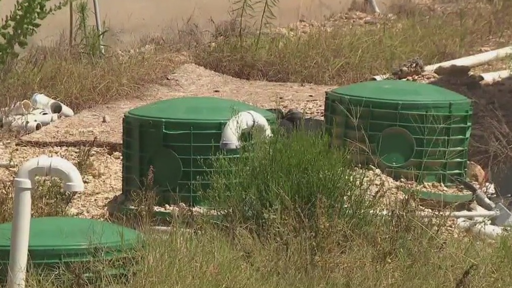 Septic problems at San Marcos shopping center