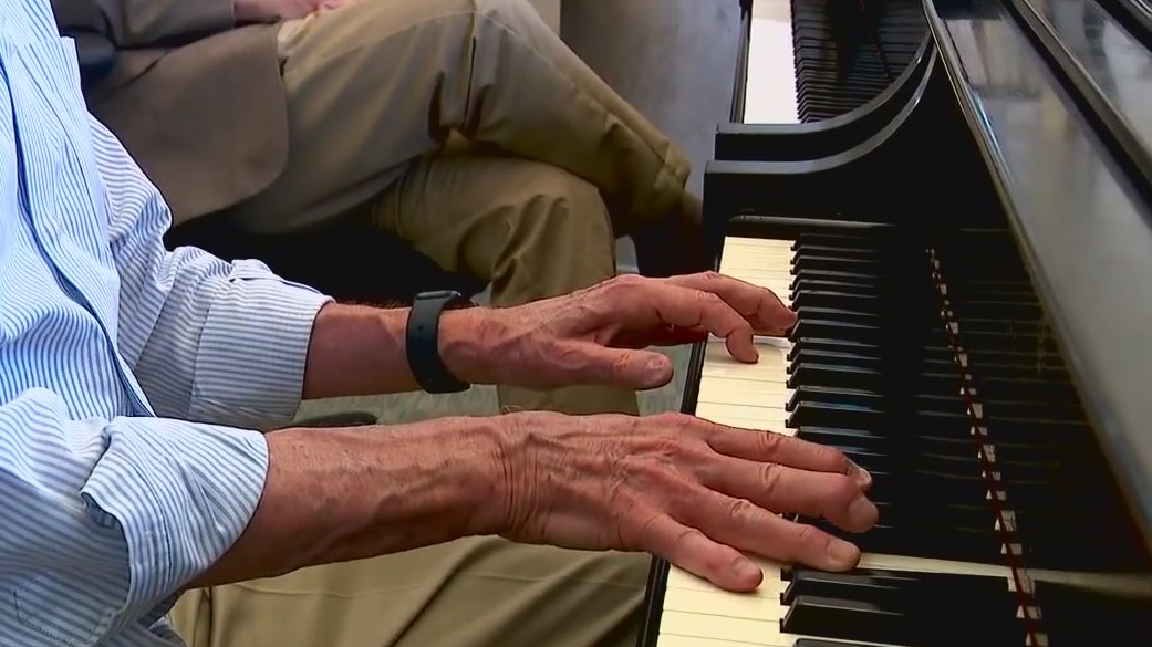 Retired doctor helps fund scholarship at MacPhail Center for Music