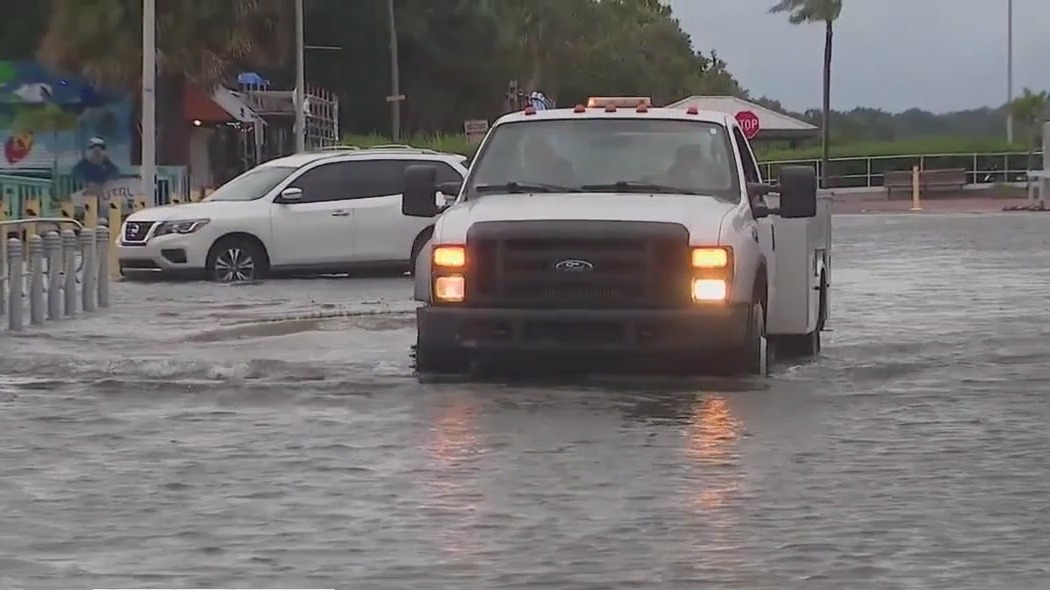 Hurricane Helene heads toward Florida